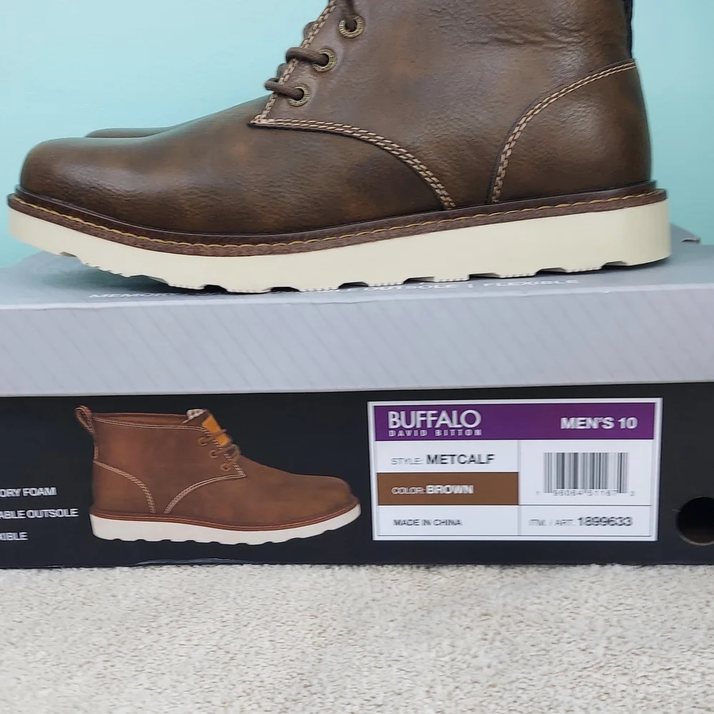 Buffalo David Bitton Metcalf Brown Chukka Boots Men Size 10 NWT Office Athlesure